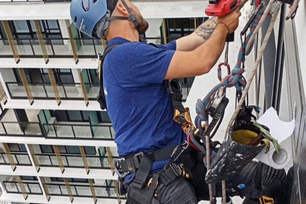 Industrial Rope Access - Caulking