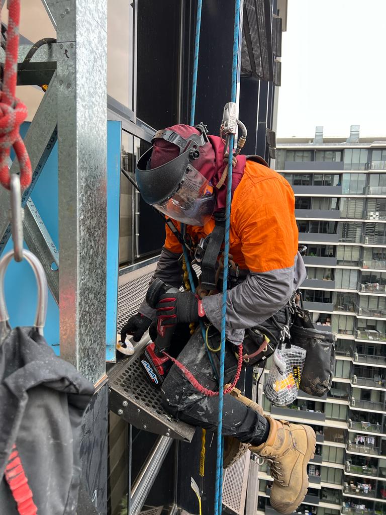 Rope Access High Rise Building Trades Services & Maintenance