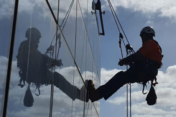 Rope Access / Highrise Window Cleaning