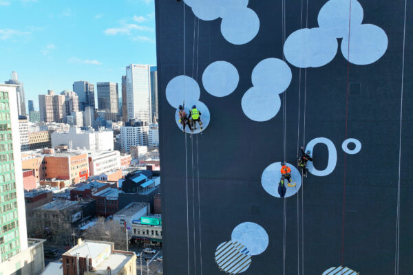 rope-access-art-installation-4